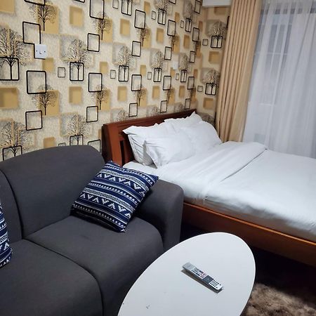 Lovely & Cozy Compact Studio Near Airport With Rooftop View Apartment Nairobi Luaran gambar