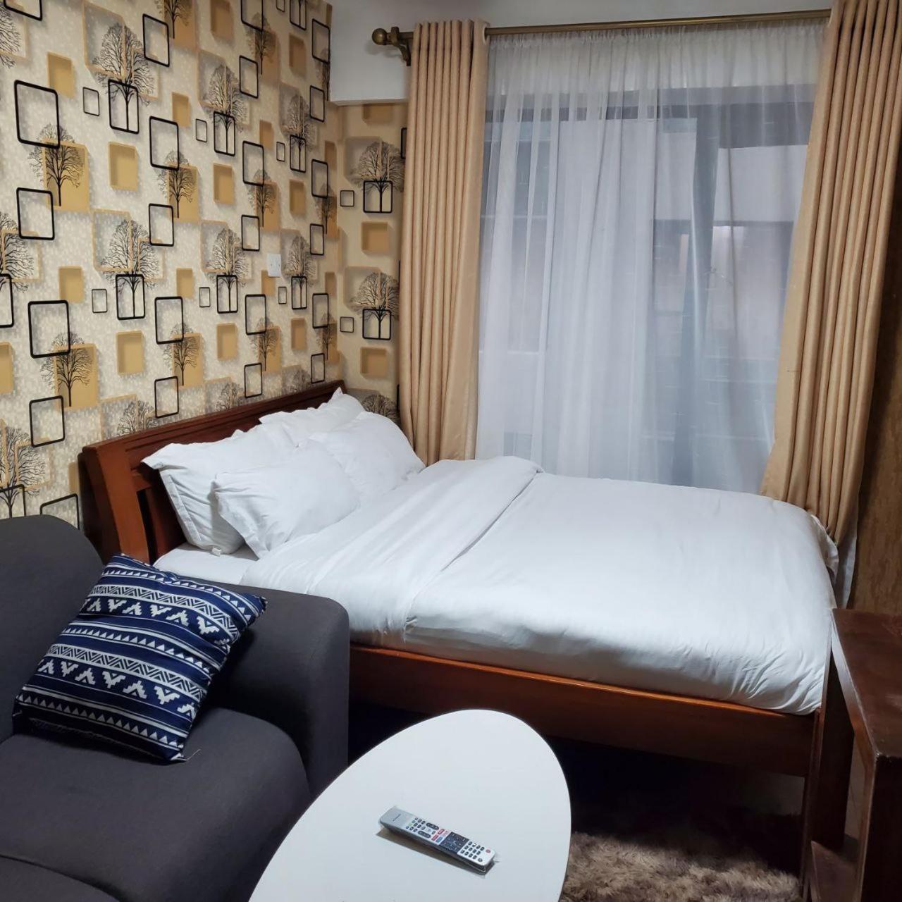 Lovely & Cozy Compact Studio Near Airport With Rooftop View Apartment Nairobi Luaran gambar