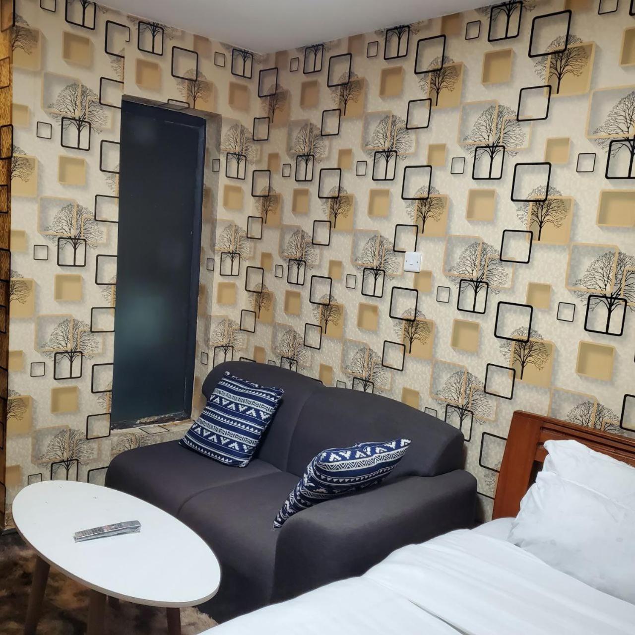 Lovely & Cozy Compact Studio Near Airport With Rooftop View Apartment Nairobi Luaran gambar