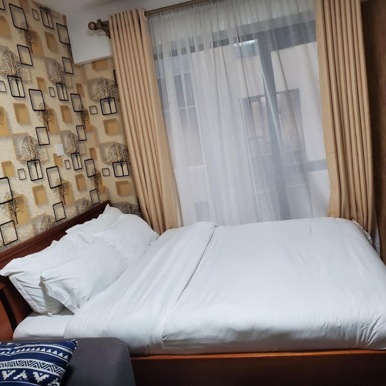 Lovely & Cozy Compact Studio Near Airport With Rooftop View Apartment Nairobi Luaran gambar