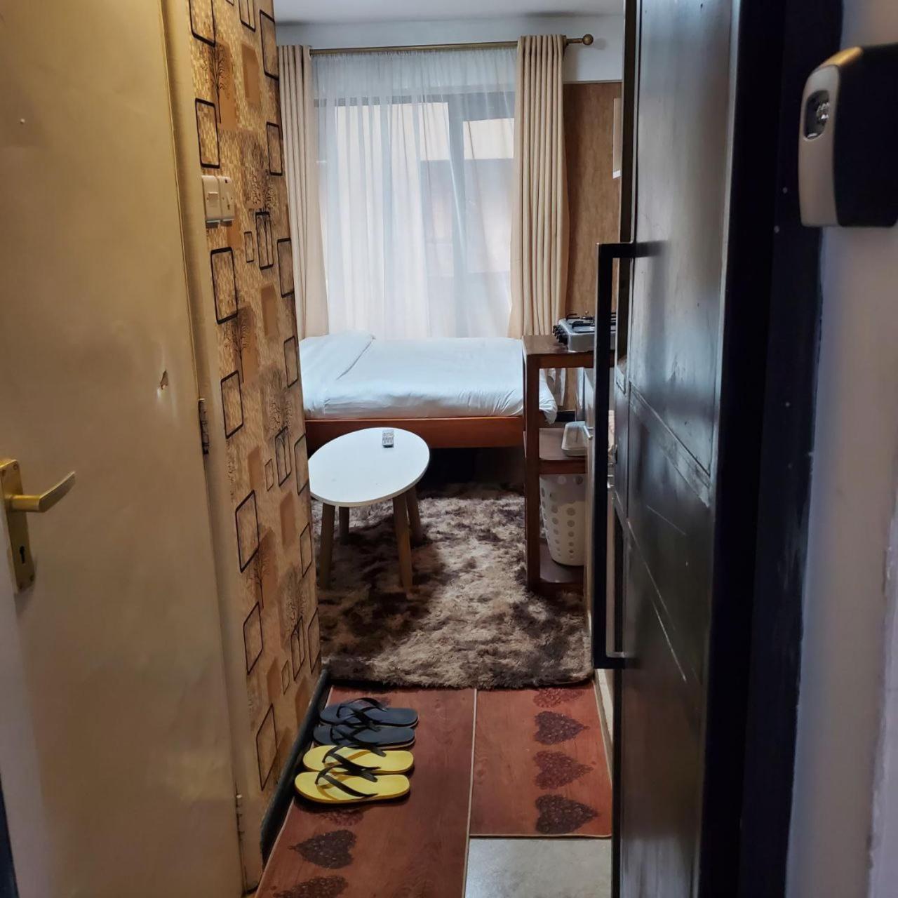 Lovely & Cozy Compact Studio Near Airport With Rooftop View Apartment Nairobi Luaran gambar