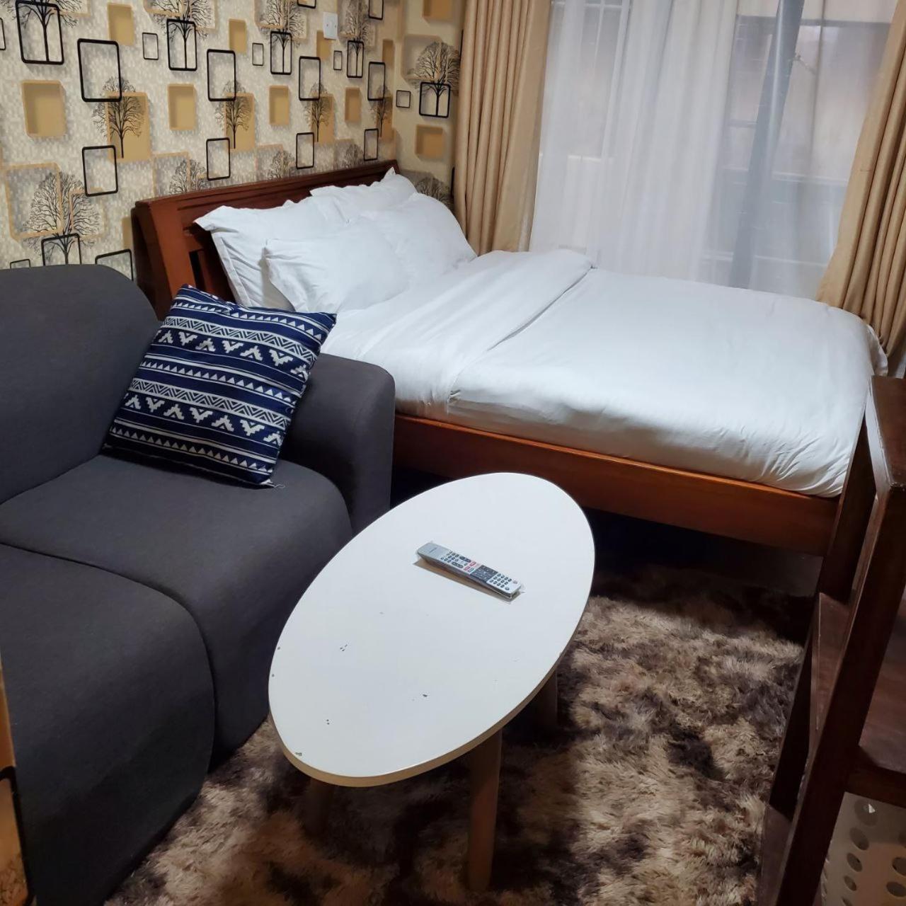 Lovely & Cozy Compact Studio Near Airport With Rooftop View Apartment Nairobi Luaran gambar