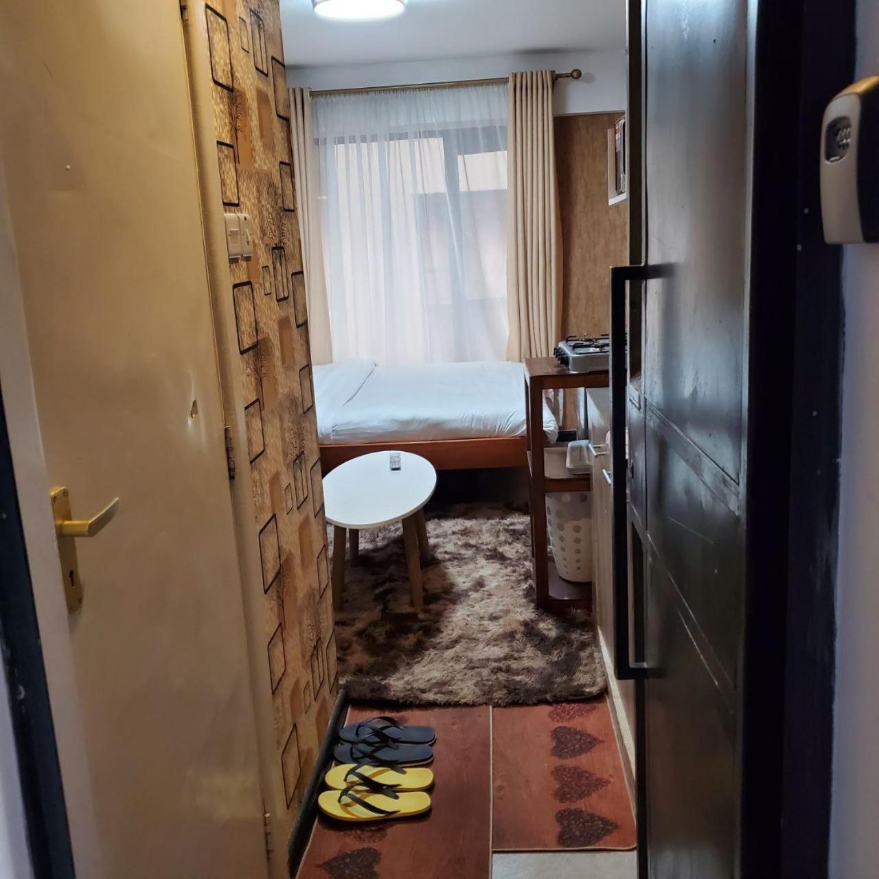 Lovely & Cozy Compact Studio Near Airport With Rooftop View Apartment Nairobi Luaran gambar
