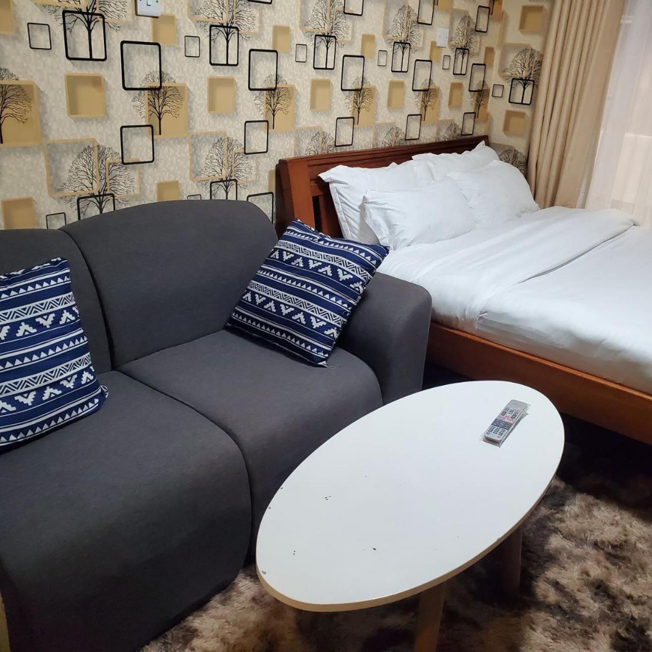 Lovely & Cozy Compact Studio Near Airport With Rooftop View Apartment Nairobi Luaran gambar